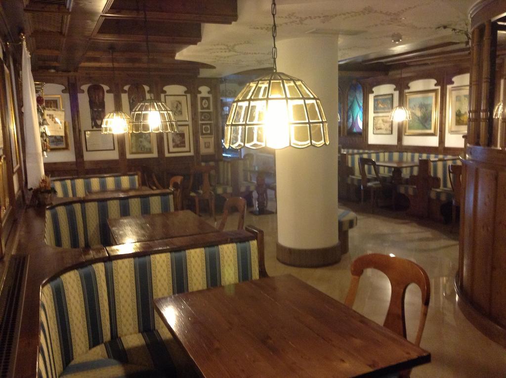 Hotel Ai Pini Vigo di Fassa Extérieur photo
