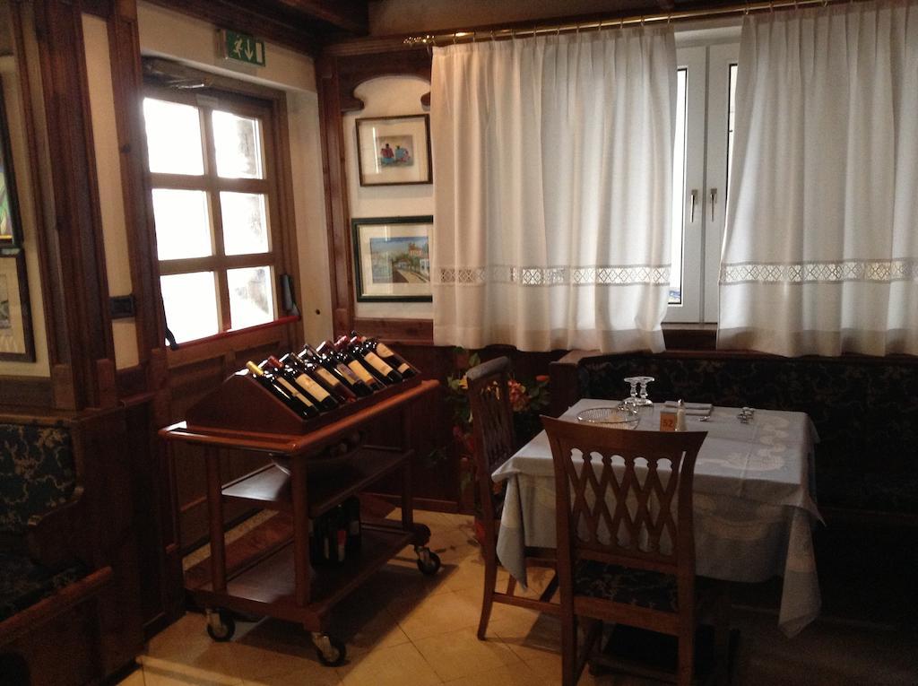 Hotel Ai Pini Vigo di Fassa Extérieur photo