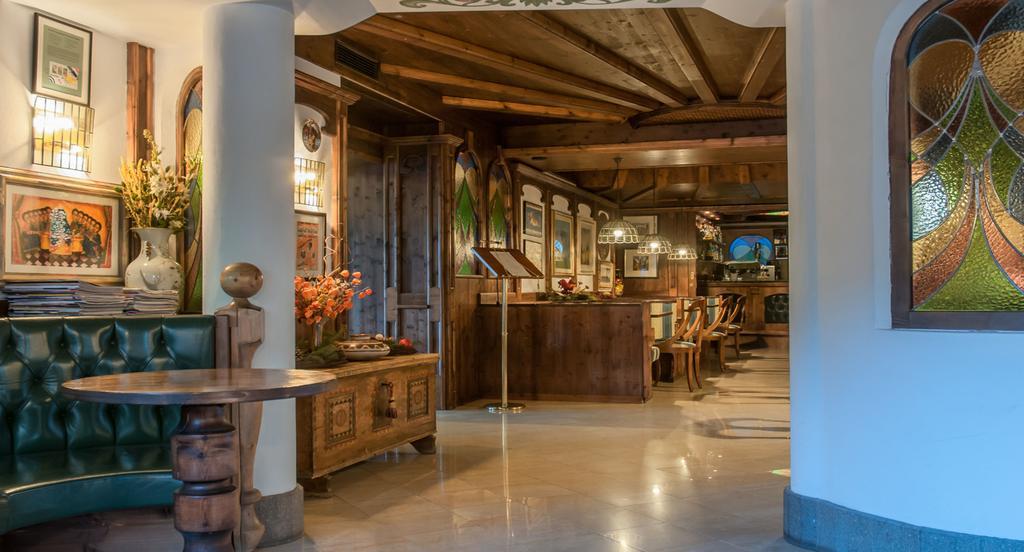 Hotel Ai Pini Vigo di Fassa Extérieur photo